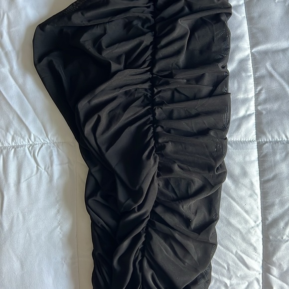 Black wedding guest dress - Picture 3 of 5